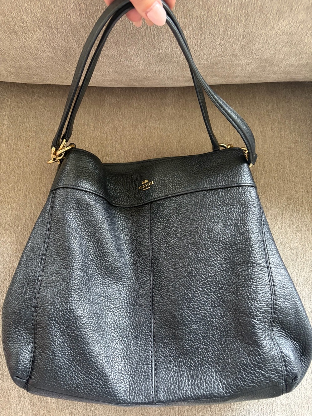 Coach Lexy Black Leather Shoulder Bag with Gold Hardware - Picture 2 of 16
